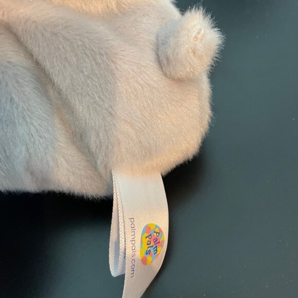 Stomps Elephant Palm Pals - Picture 6 of 8